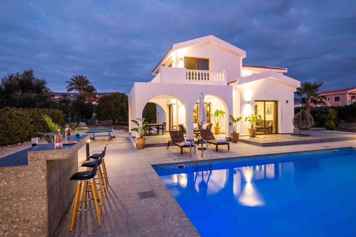 Cocoon Luxury Villa In Coral Bay-3 Min To Beach Pegeia Eksteriør billede