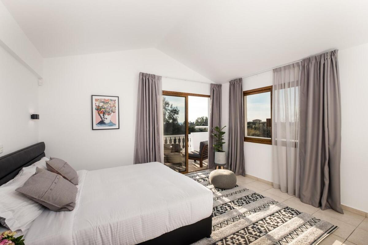 Cocoon Luxury Villa In Coral Bay-3 Min To Beach Pegeia Eksteriør billede